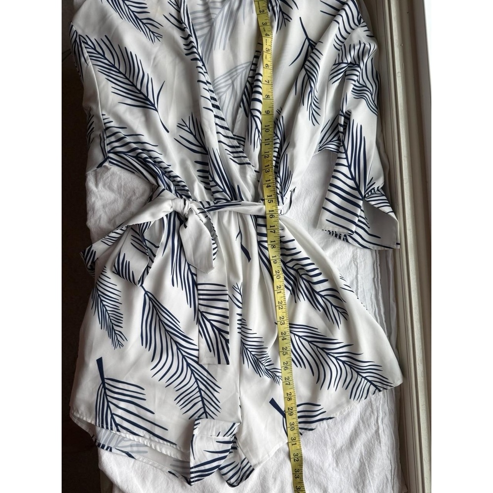 Cupshe Womens Medium Blue & White Wrap Romper Belted Waist 3/4 Sleeves Chic - Picture 11 of 13